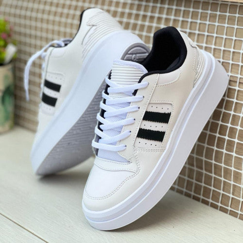 Tenis blanco con negro para mujer Forum